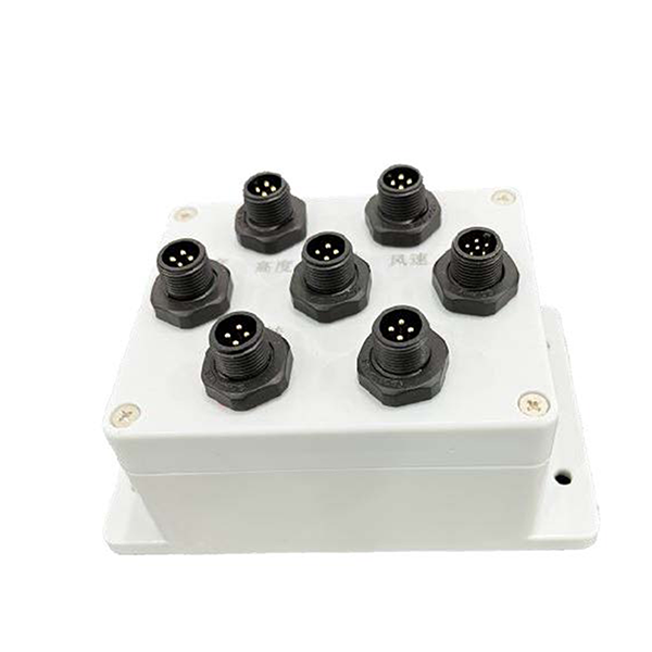 Intelligent all-in-one machine   Waterproof hub box